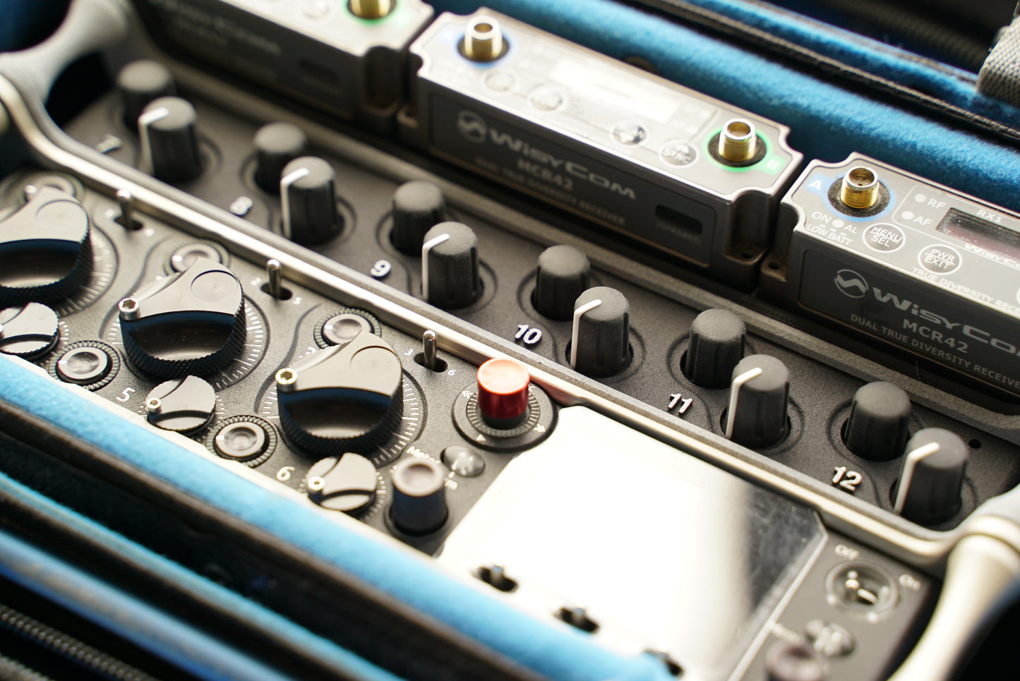 712 External Controller for 833 recorders with +4 Plugin