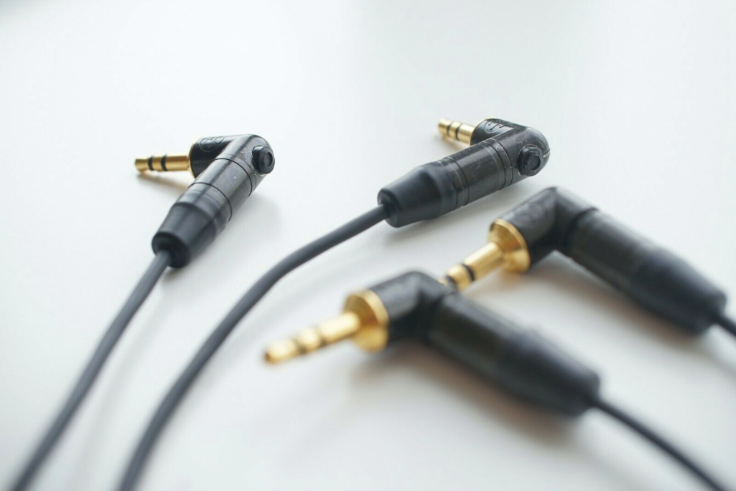 DuoPut - Compact audio solution for DSLR & Mirrorless cameras